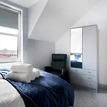 Pass The Keys Lovely 2Br Loft Apartment In Perfect Location