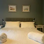 Belfast Townhouse In Prime Location In Belfast City