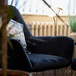 The Belfast Boutique Central Cozy Sleeps7 (Adults Only)