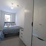 Botanic Apartment Sleeps 6