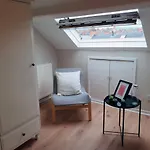 J&S Downtown Sky Attic House