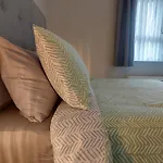 Lawnbrook Town House
