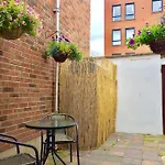 Stylish City Centre House / 3 Bedroom / Family Friendly