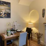 Mount Royal Victorian Apartments Self Catering