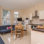 Giant Serviced Apartments