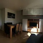 Stranmillis Court Apartment