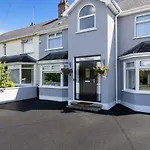 Chestnut House, Beautiful, Spacious & Comfortable