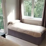 Stranmillis Court Apartment