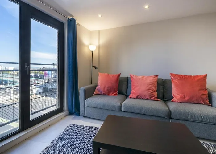 Pass The Keys Stunning 1Br Apt In No 1 Location With Free Parking
