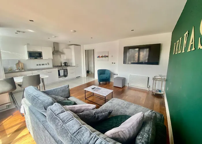 Amazing City Centre 1 Bedroom Apartment With Balcony Lgbtq Friendly