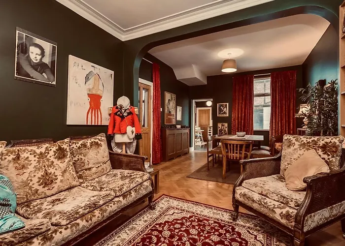 Beautiful B&B On The Park