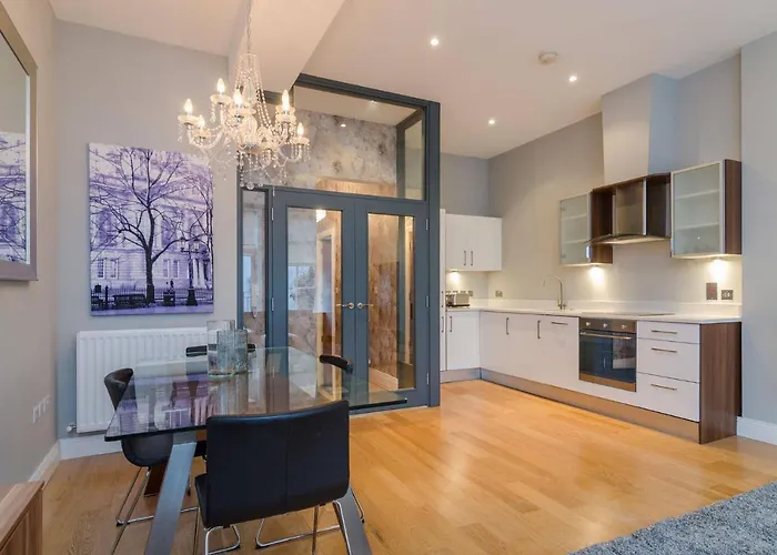 Fitzrovia Mansion Apartments In Belfast\'S Cathedral Quarter