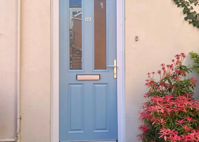 City Centre Blue Door Retreat