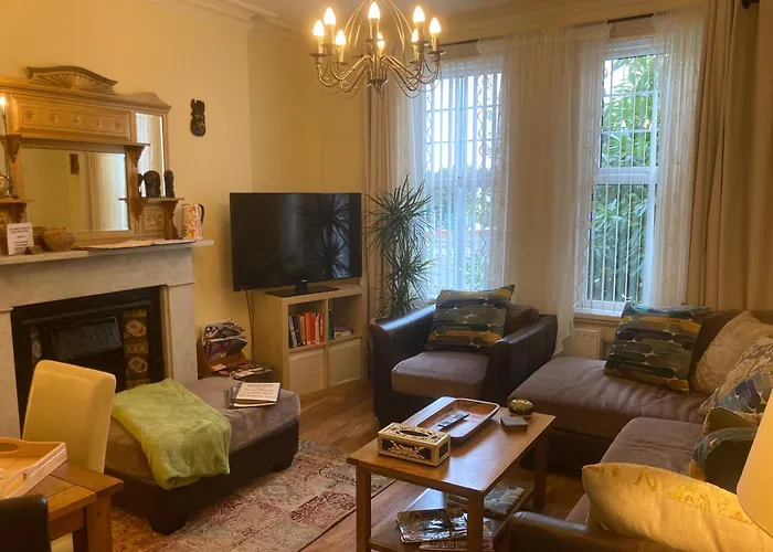 Mount Royal Victorian Apartments Self Catering