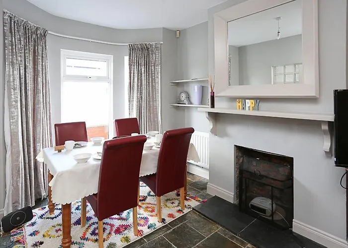 Gateway Abode Near City Centre W Street Parking