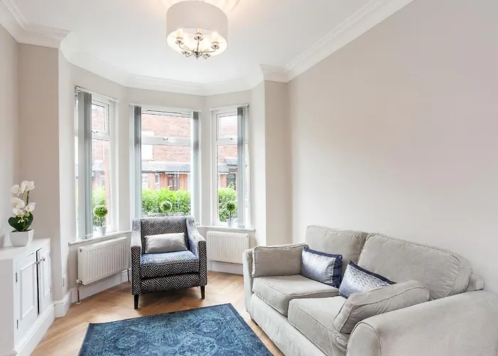 Stranmillis House
