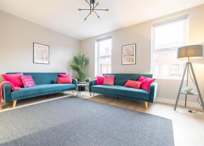 Queens Spacious 3 Bdr & 2 Bdr By Citygo Apartments