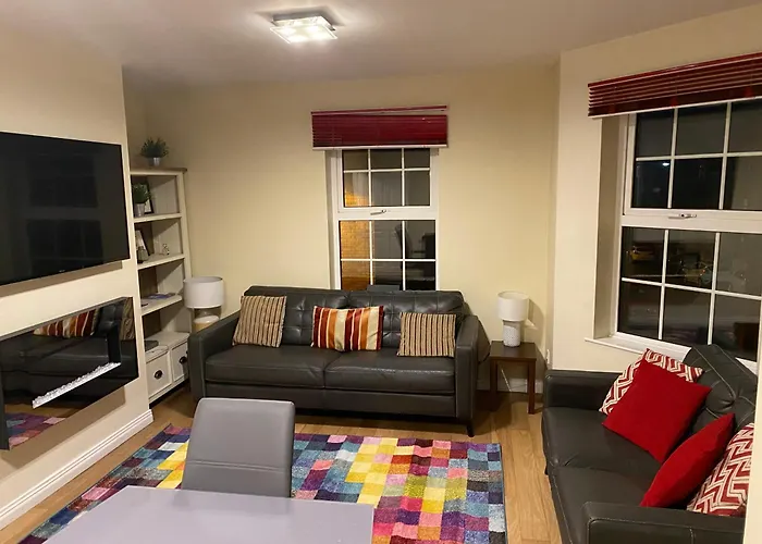 4 Bed Duplex Apartment, Belfast