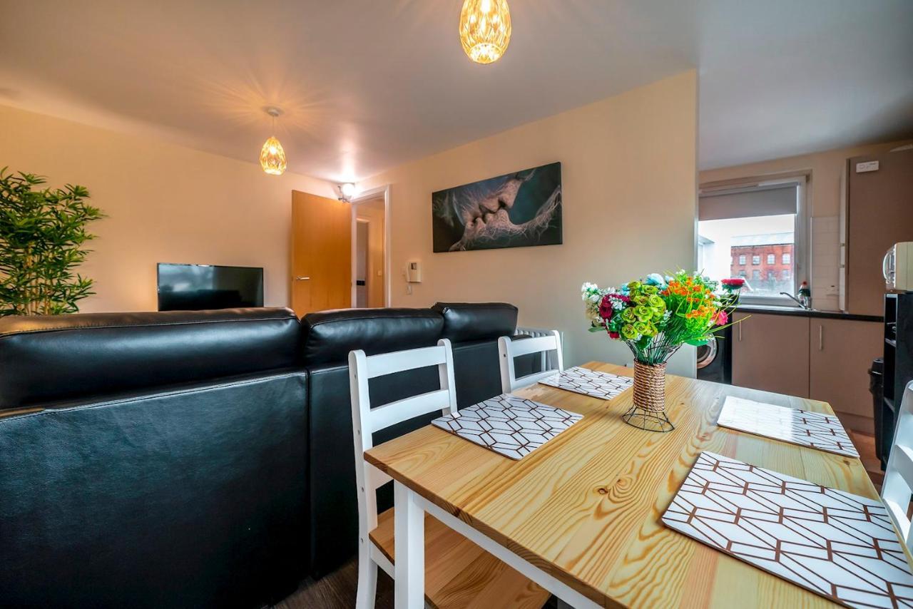 1 Bd In Historical W Close To Centre