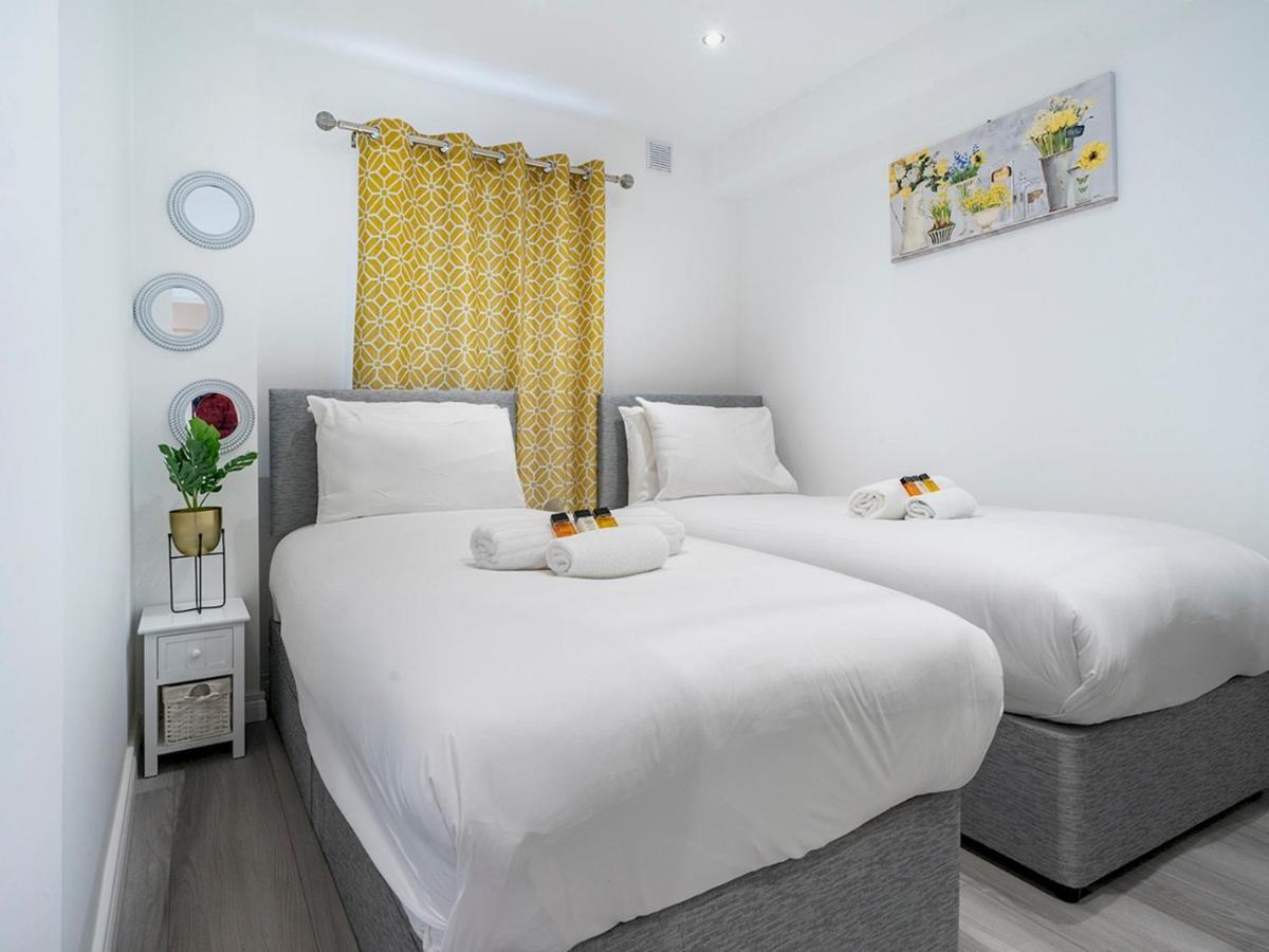 Pass The Keys - Bright & Airy 2br 2bath In Perfect Location