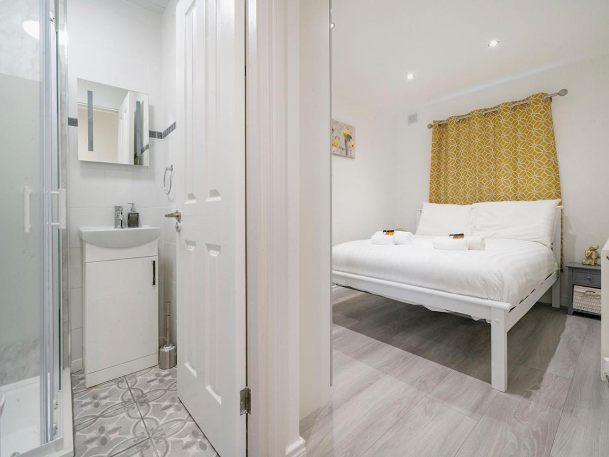 Pass The Keys - Bright & Airy 2br 2bath In Perfect Location Apartment