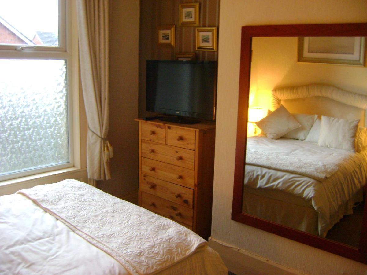 Cosy Town House Homestay *