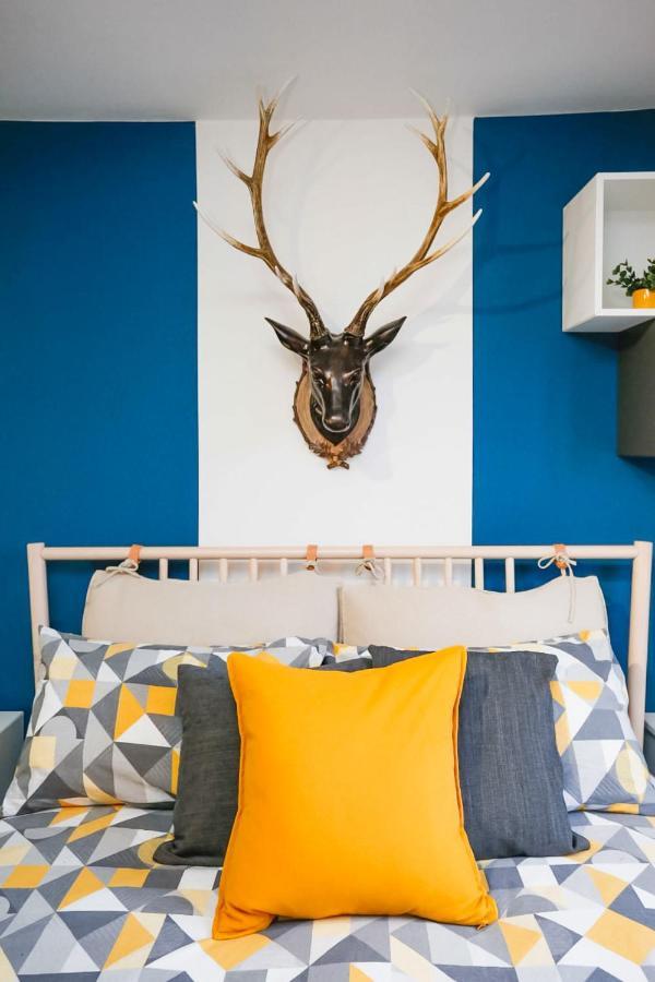 Funky - Secure Parking - Wifi - Sleeps 6 - No Parties Belfast