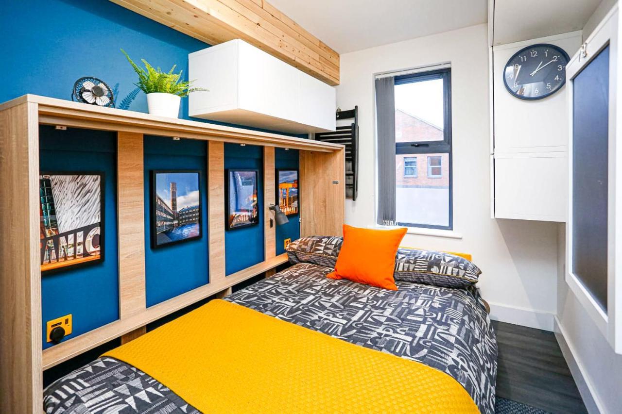 Apartment Funky - Secure Parking - Wifi - Sleeps 6 - No Parties