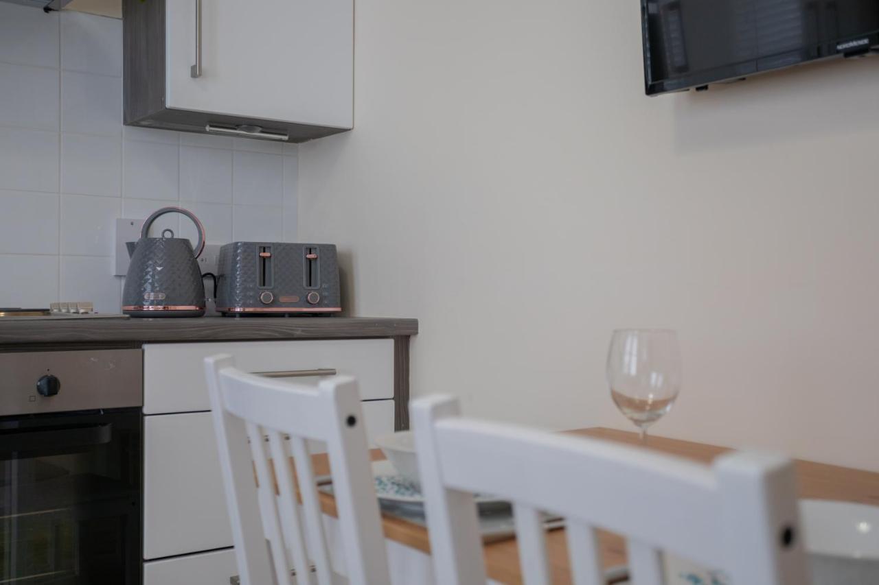 Apartment South *