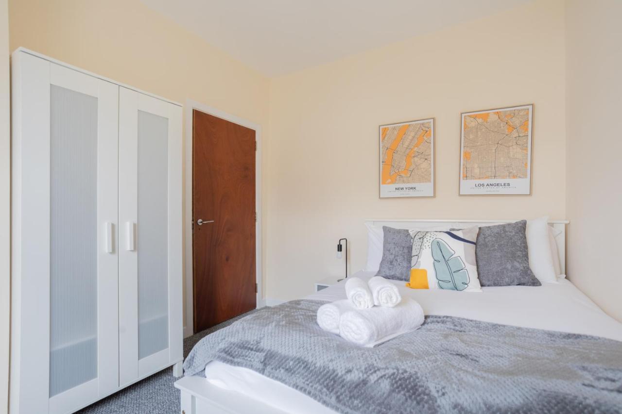 South Apartment *