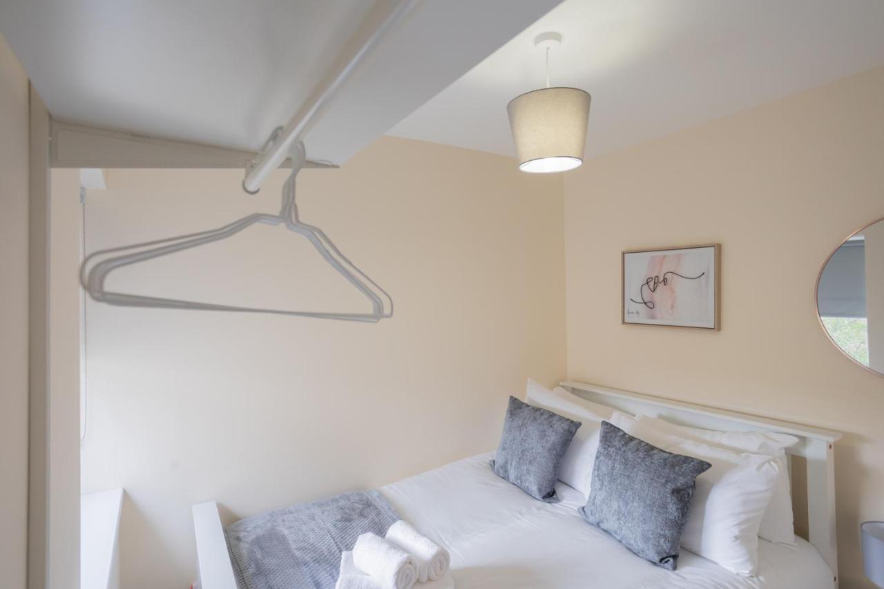 South Apartment *