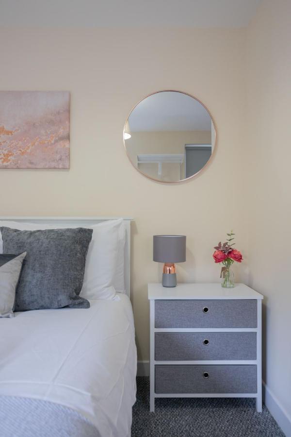 South Apartment *