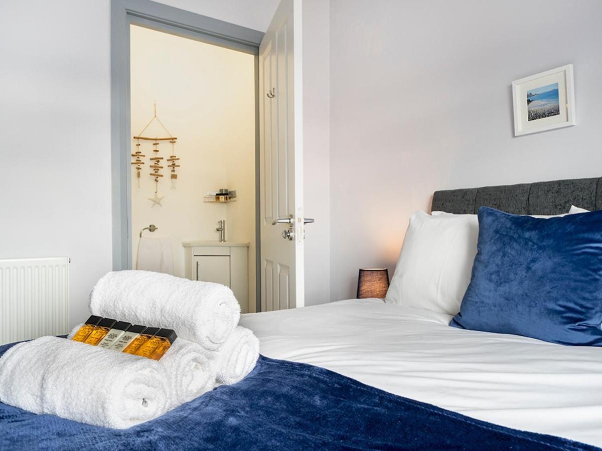 Pass The Keys Lovely 2br Loft In Perfect Location *