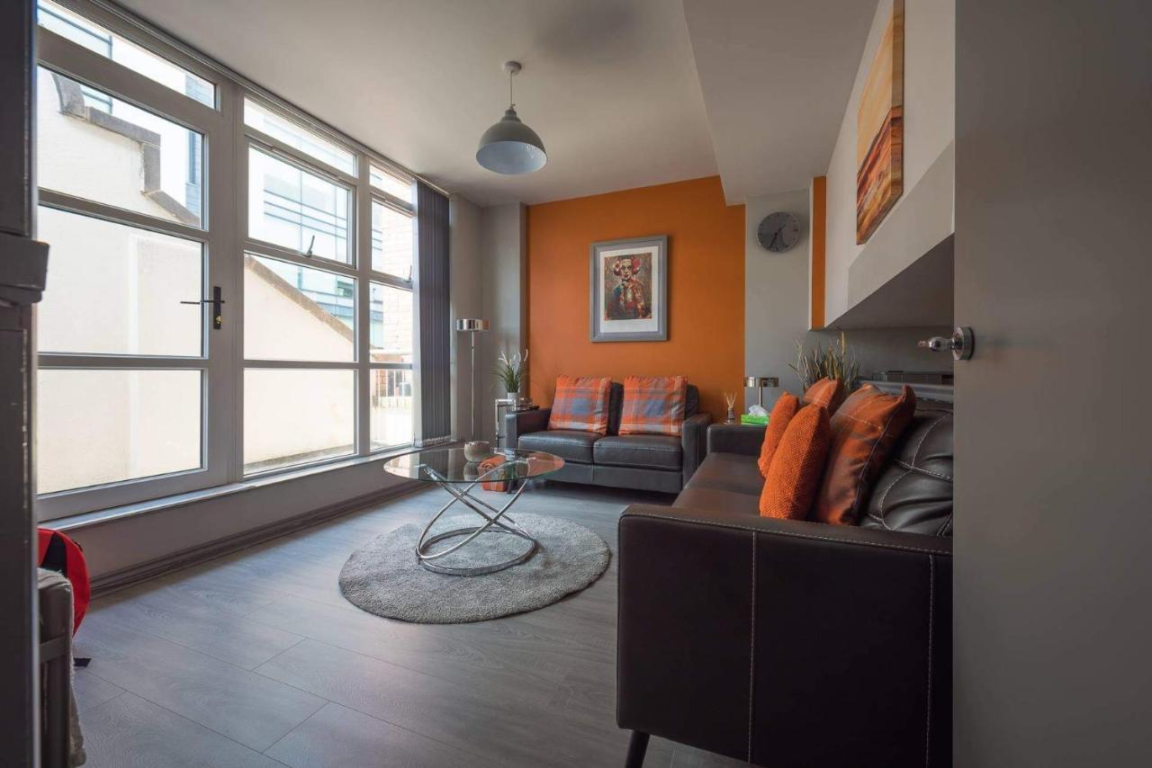 City Centre Penthouse With Parking And Balcony Apartment