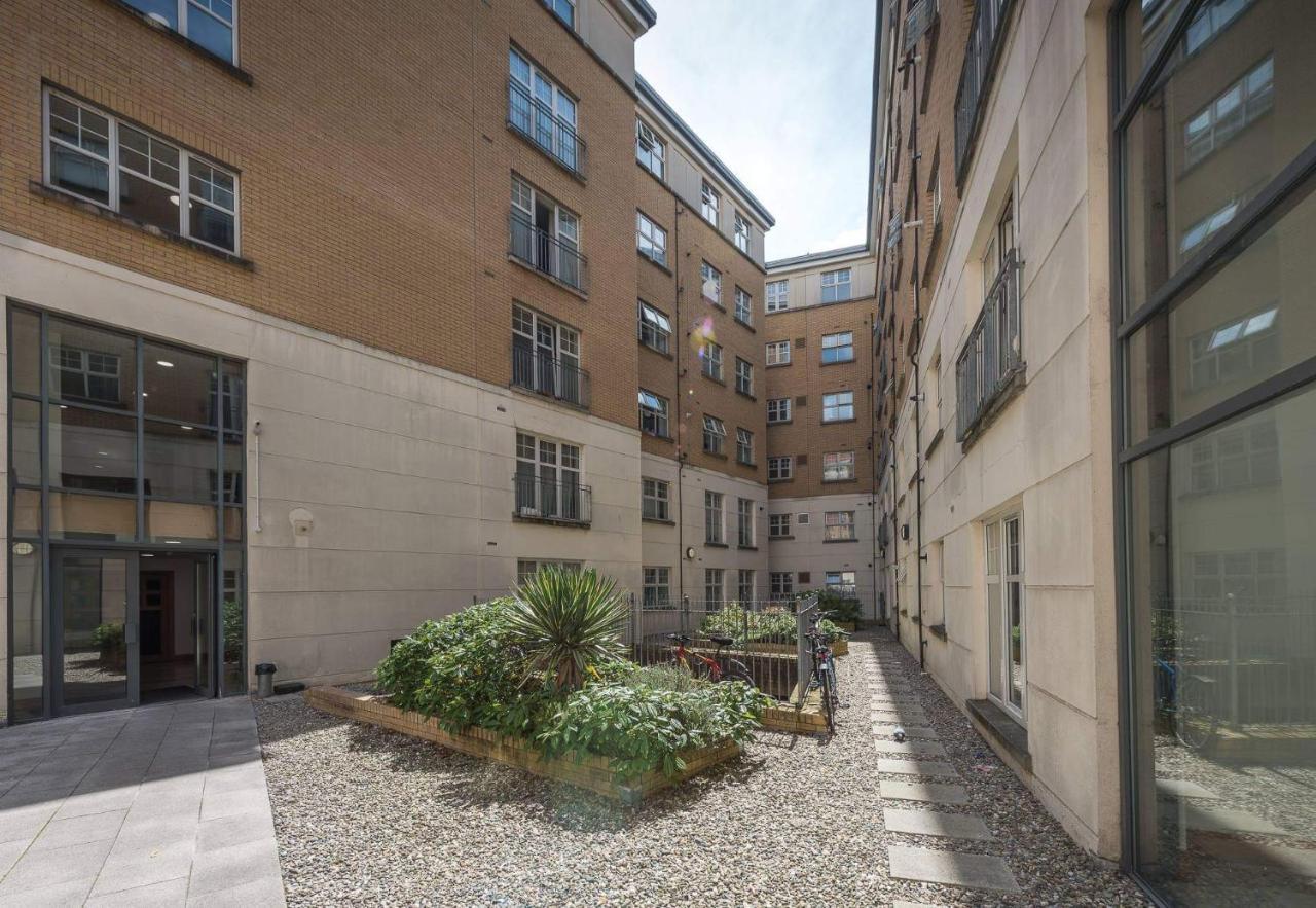 City Centre Penthouse With Parking And Balcony Apartment *