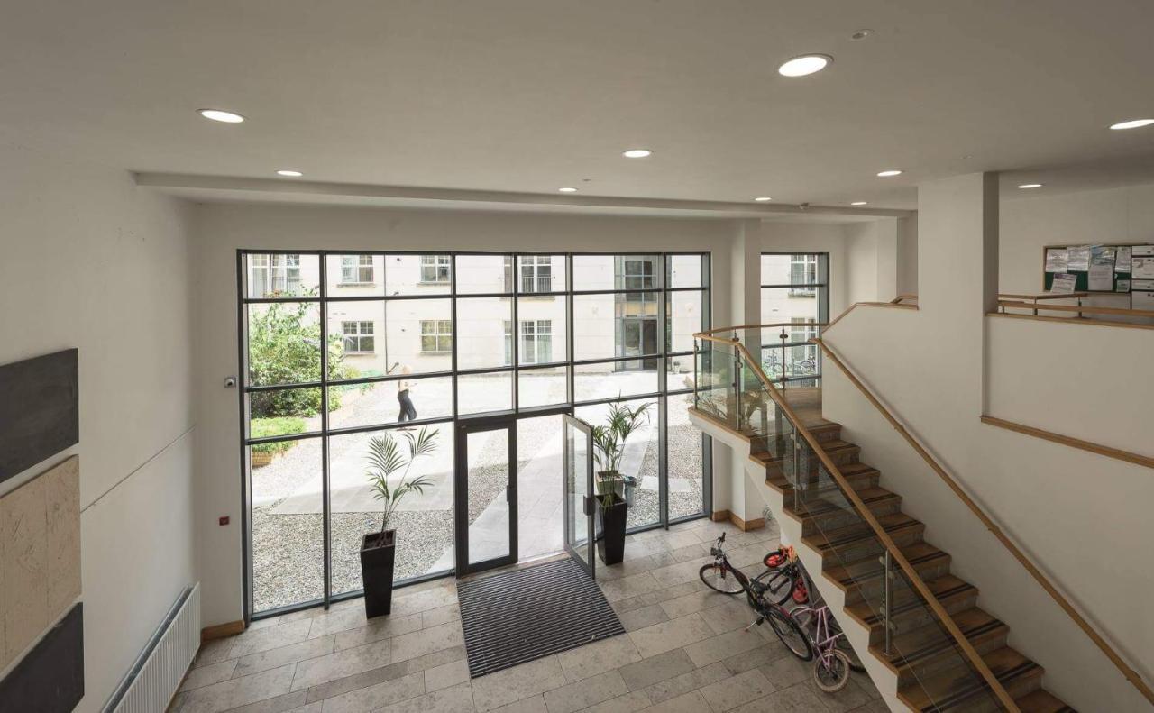 City Centre Penthouse With Parking And Balcony * Belfast