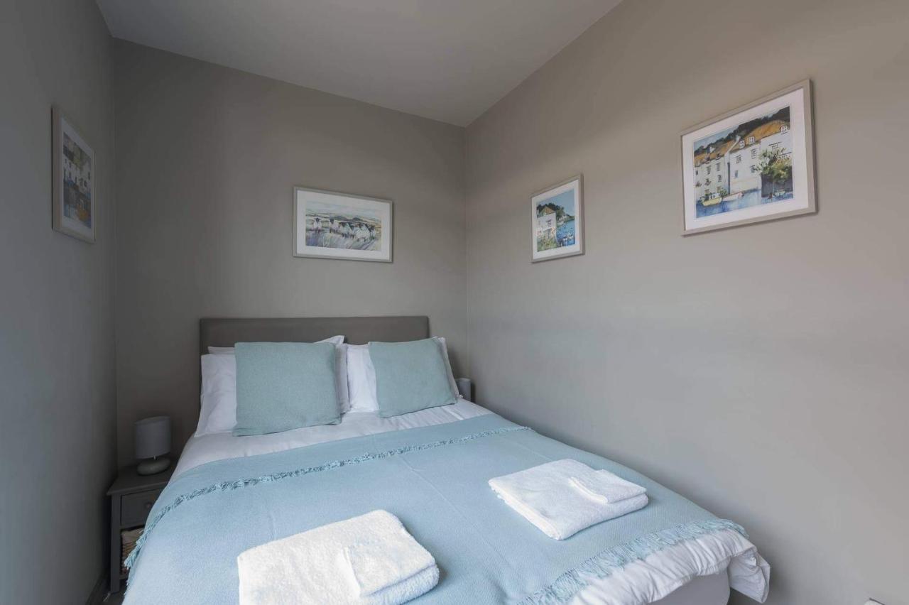 Apartment City Centre Penthouse With Parking And Balcony Belfast