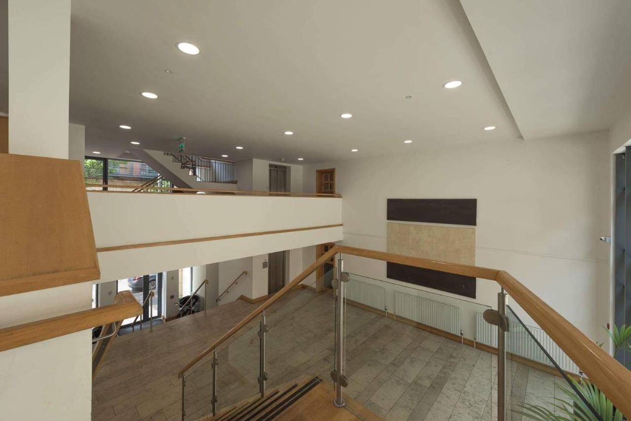 City Centre Penthouse With Parking And Balcony Apartment