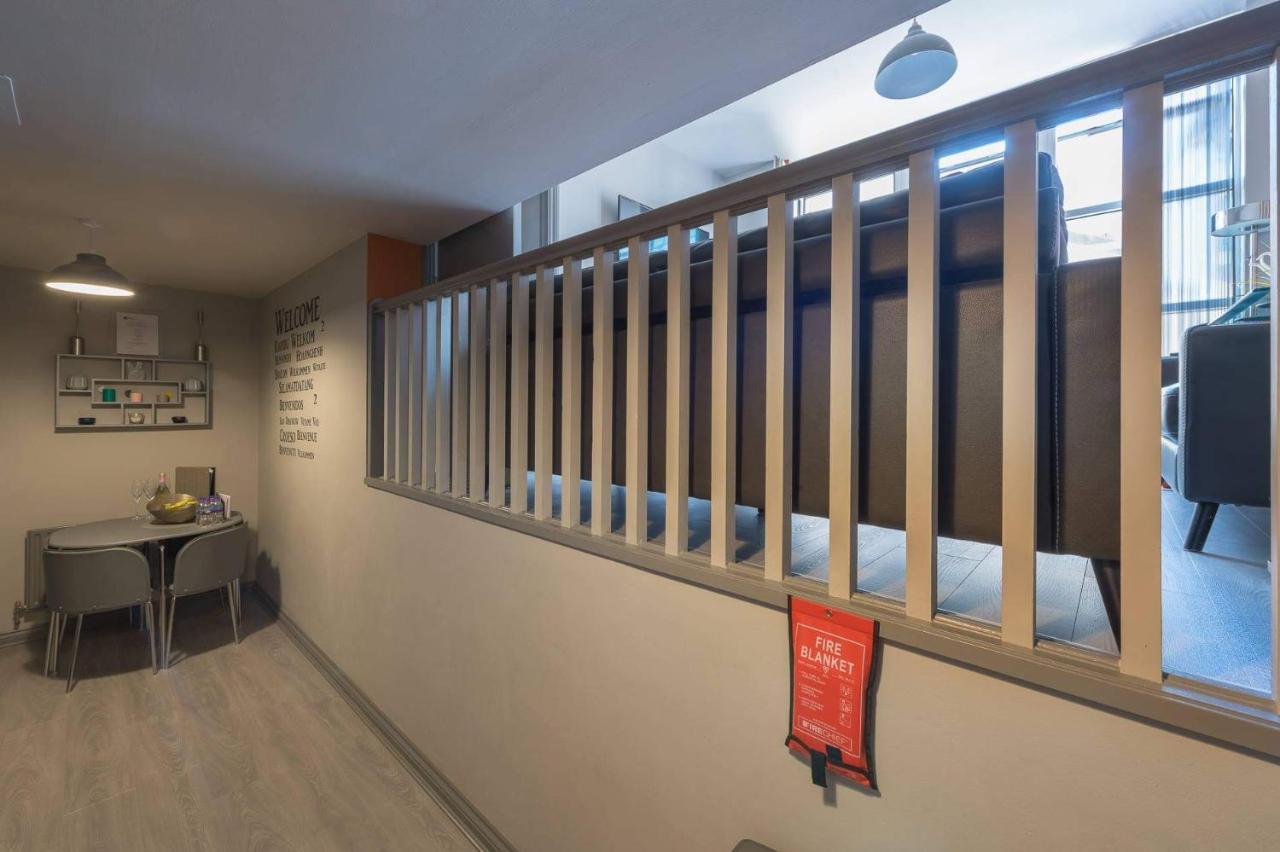 City Centre Penthouse With Parking And Balcony Belfast