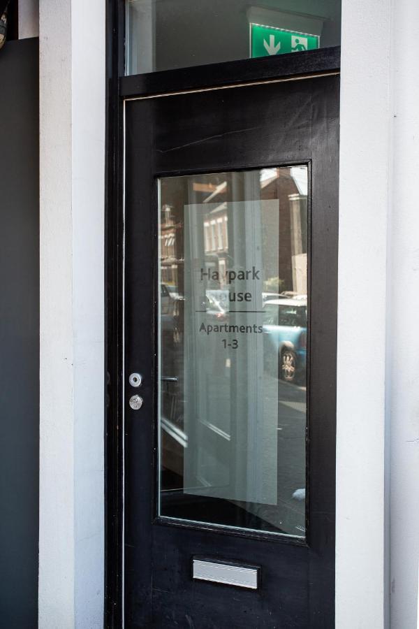 Apartment Luxury Fully Equipped Kitchen Ormeau Park