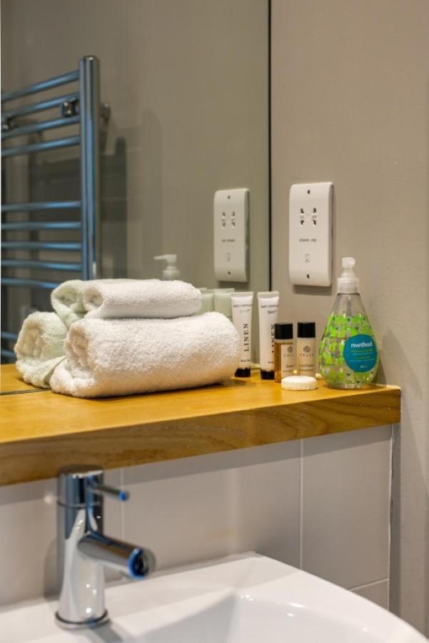 Best City Views, Sleeps 6, Fabulous Interiors Apartment