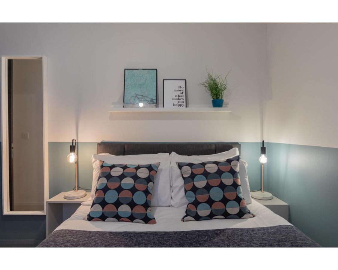 Camden Street Apartment