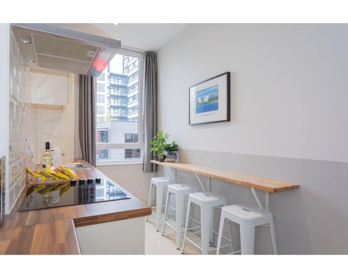Camden Street Apartment *