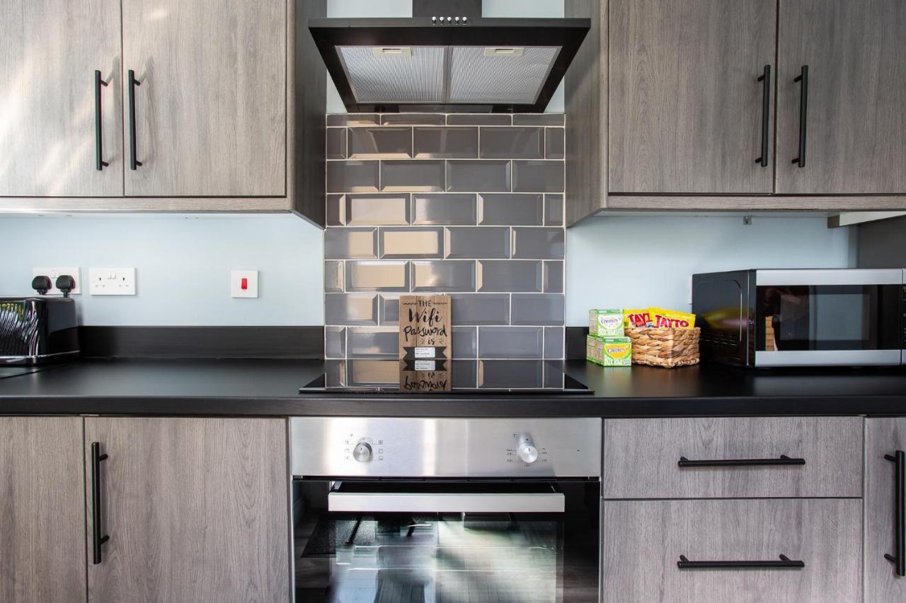 Fully Refurbished North 3 *
