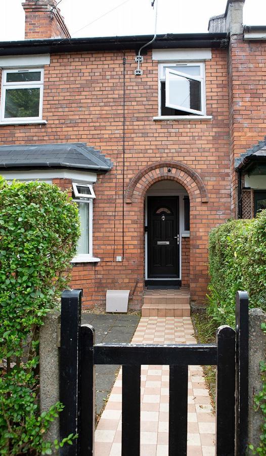 Cheerful 2 Bedroom House With Patio And Office Holiday home