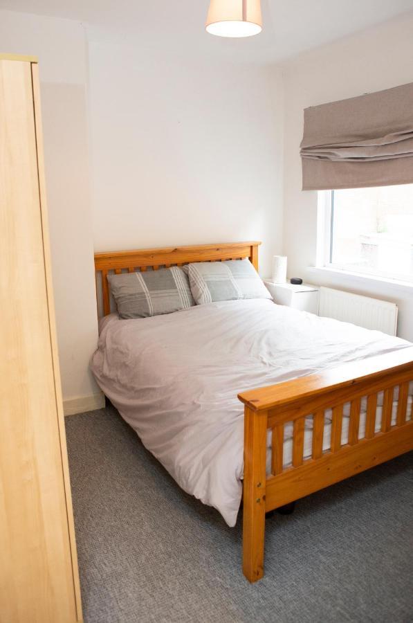 Cheerful 2 Bedroom House With Patio And Office Holiday home