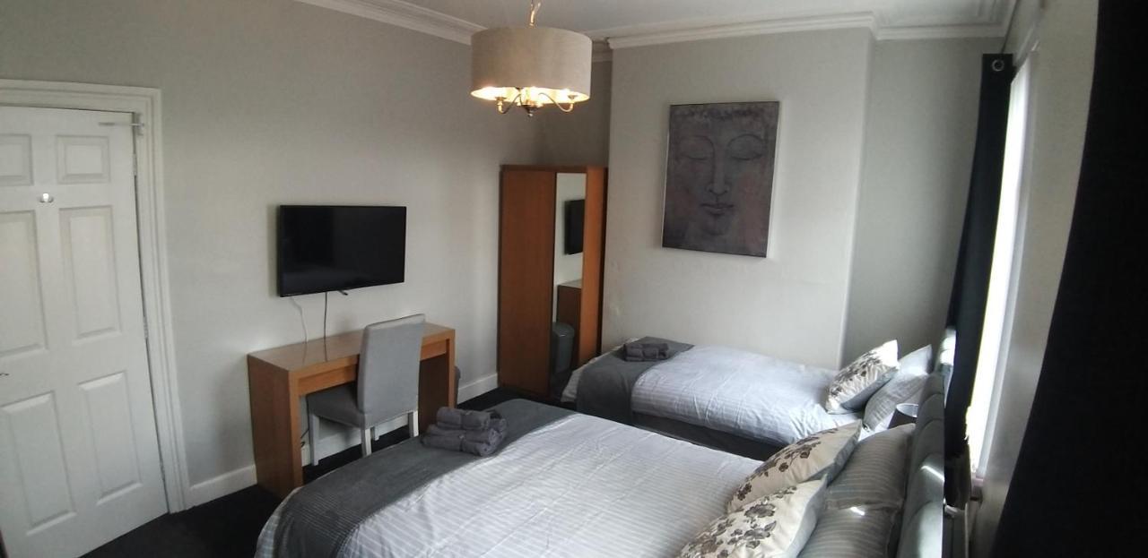 St. Street Townhouse * Belfast