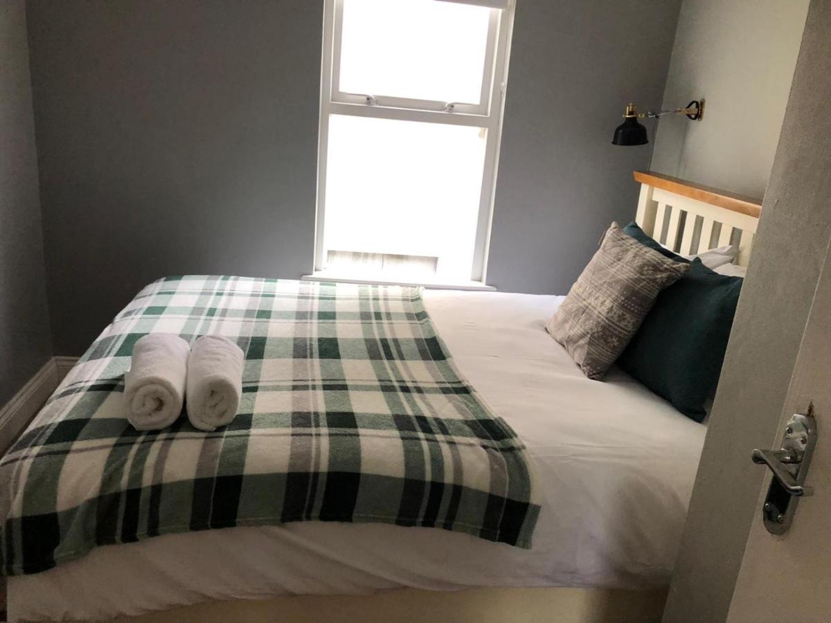 Beautiful Historic 1870 Fully Renovated & Modernised * Belfast