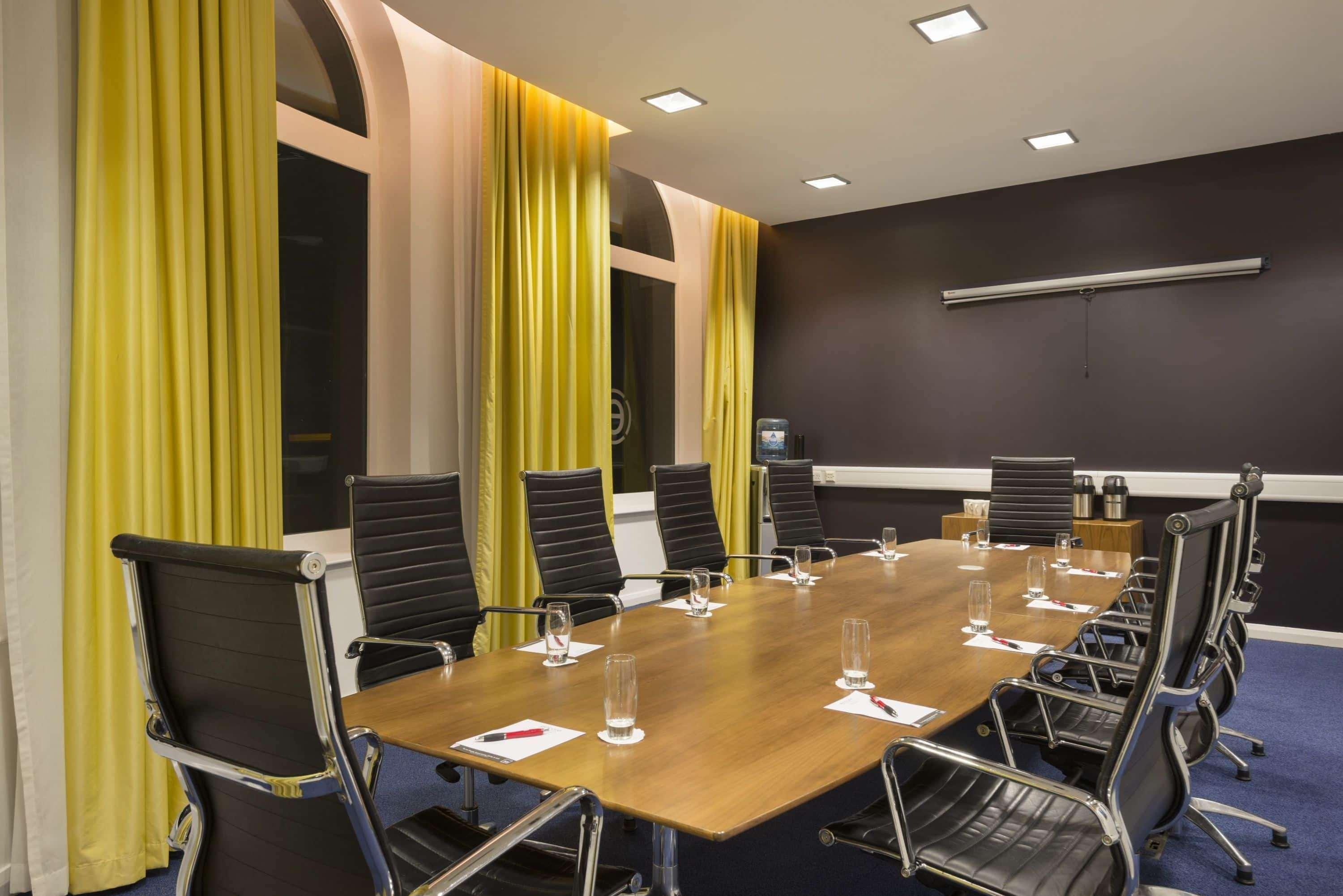 Hotel Ramada By Wyndham 3*
