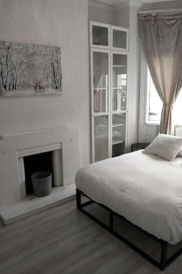 Aunty Katie's House, Ni Tourist Board Certified With Free Continental Breakfast Homestay Belfast